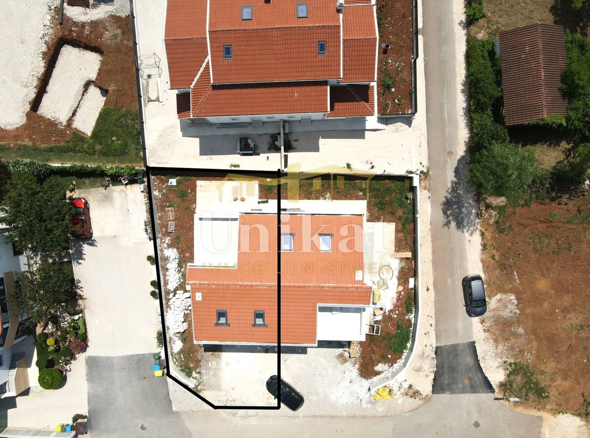 Dvojna hiša v bližini morja, 5 spalnic